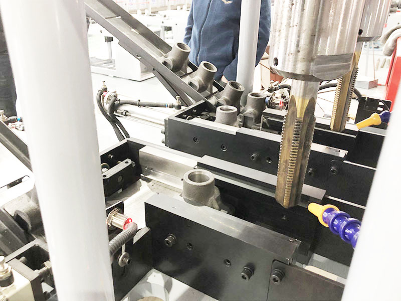 定制數控攻絲機通過驗收 獲得客戶肯定
